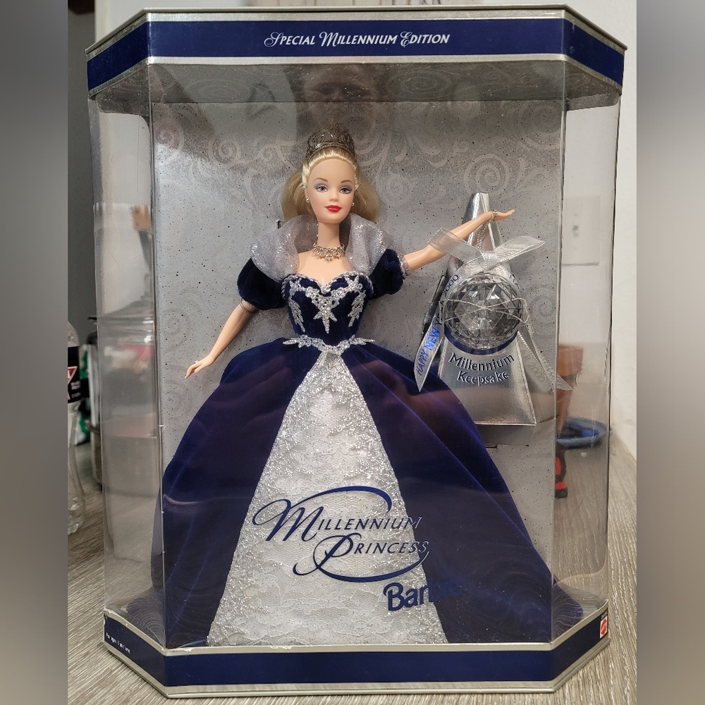 2000 Millennium Princess Barbie~ Special Millennium Edition 24154 ~ NRFB